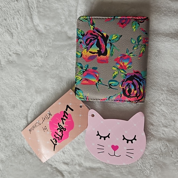 Betsey Johnson Handbags - BETSEY JOHNSON Wallet